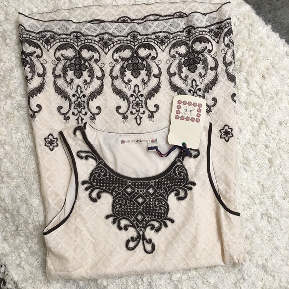 Chelsea & Violet Dresses & Skirts - [Chelsea & Violet] Lace Overlay Dress NWT